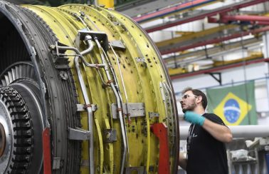 Instituições financeiras preveem queda de 5,46% na economia este ano
