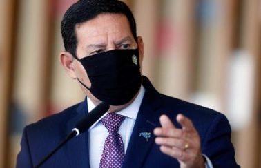 Mourão diz que alta do preço do arroz é consequência do auxílio emergencial