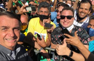 ‘Estamos praticamente vencendo a pandemia’, diz Bolsonaro em visita à Bahia