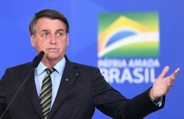 Bolsonaro diz que ‘está proibido’ falar em Renda Brasil no governo até 2022