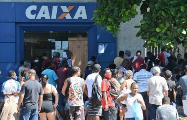 Caixa paga auxílio emergencial para 3,9 mi nascidos em junho