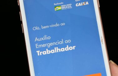 Caixa começa a pagar parcelas de R$ 300 nesta quinta (17)