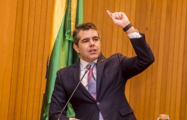 Adriano Sarney anuncia saída de disputa da prefeitura de São Luís