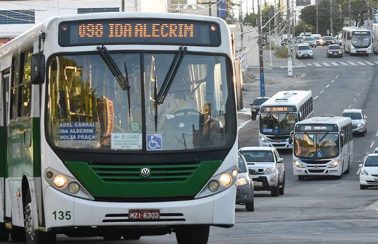 Prefeitura de Natal sanciona lei que reduz em 50% ISS cobrado a empresas de transporte público até dezembro