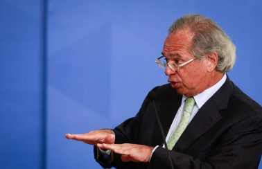 Paulo Guedes diz que auxílio emergencial não será estendido