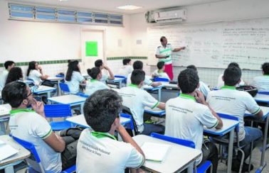 3º ao 8º ano do Ensino Fundamental terão aulas presenciais no Ceará