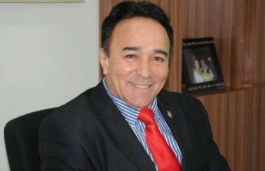 Prefeito de cidade do RN é afastado do cargo em operação que investiga desvio de R$ 2 milhões da Saúde