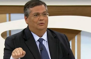 Flávio Dino ironiza: Moro se apresenta como “centro” e grava vídeo para extremista líder de motim no Ceará