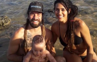 Família morta em desabamento de falésia é velada em Pipa