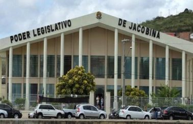 Após vereador testar positivo para Covid-19, Câmara de Jacobina-BA suspende atividades