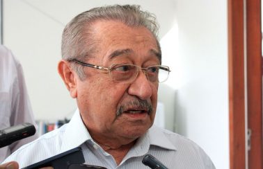 Com covid-19, senador paraibano José Maranhão é transferido para UTI