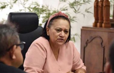 Fátima Bezerra cobra agilidade da vacina contra o coronavírus e solicita audiência com Ministério da Saúde