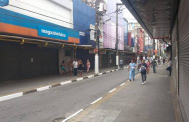 Pela primeira vez desde maio, Brasil ultrapassa marca de 50% de isolamento social