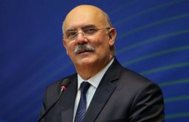 Ministro da Educação garante realização do Enem e diz que “minoria barulhenta” quer adiamento