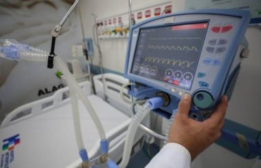 Dois pacientes com Covid-19 transferidos de Manaus morrem em Alagoas