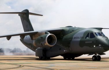 Polícia Federal investiga uso de aeronaves da FAB para tráfico de drogas