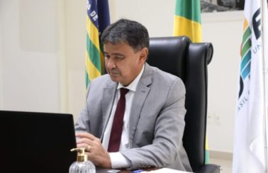 Governador do Piauí discute com Unicef retorno de aulas presenciais