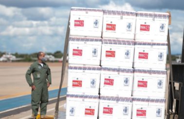 Ambev doa 5 mil caixas térmicas para transporte de vacinas