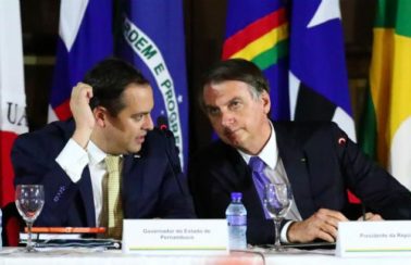 Paulo Câmara não foi informado sobre visita de Bolsonaro a Pernambuco