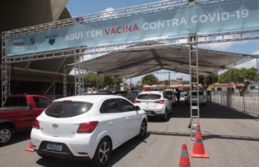 Vacinação dos idosos de 90 anos ou mais, residentes de Natal, inicia hoje (22)