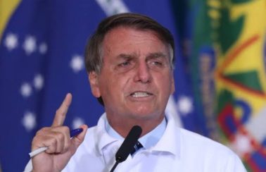 Bolsonaro demite presidente da Petrobras e anuncia general para assumir o cargo
