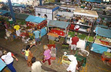Mercados de Salvador têm funcionamento alterado neste fim de semana