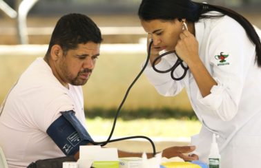 ANS determina que planos cubram novos remédios, exames e cirurgias