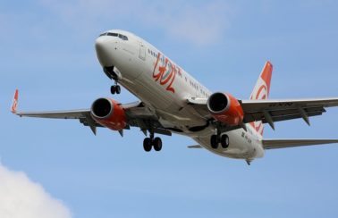 Preço médio da passagem aérea em 2020 foi o menor registrado em 20 anos
