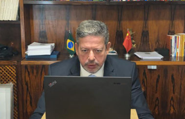 Em carta à China, Lira pede ajuda para acelerar combate à Covid-19 no Brasil: “Tenham um olhar amigo, humano, solidário”