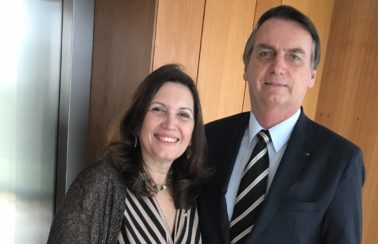 Investigada no STF por atos antidemocráticos, Bia Kicis é eleita presidente da CCJ da Câmara