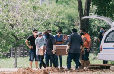 Ceará registra um óbito em casa por Covid-19 a cada dia em 2021