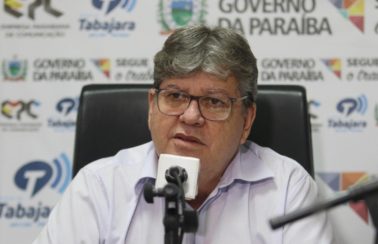 Governo da Paraíba sanciona lei que autoriza compra direta de vacinas contra Covid-19