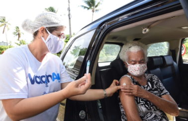 Aracaju retoma vacinação contra a Covid-19 em idosos hoje (19) e amplia faixa etária de público contemplado