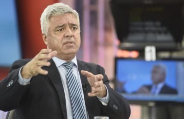 Major Olímpio, líder do PSL no Senado, morre vítima da Covid-19