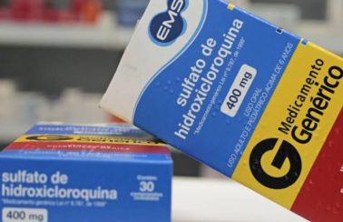 Associação Médica Brasileira diz que uso de cloroquina e outros remédios sem eficácia contra Covid-19 deve ser banido