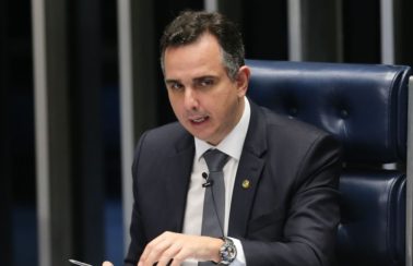 “Nós consideramos que a política externa do Brasil ainda está falha”, diz Pacheco em reunião com Bolsonaro