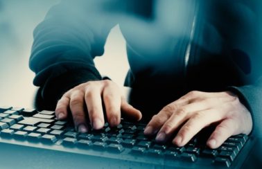 Justiça torna réu hacker suspeito por invasão de sistemas do Senado
