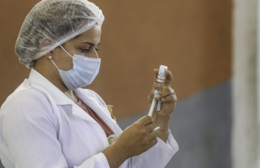 Fortaleza contará com 65 locais de vacinação nesta quinta e sexta-feira (01 e 02/04)