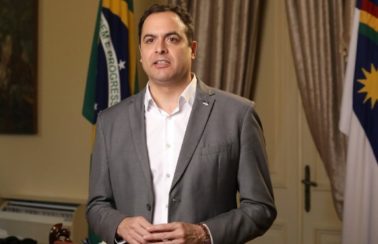 Paulo Câmara reverencia Miguel Arraes e diz que golpe militar jamais pode ser comemorado