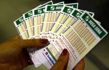 Sem dono, R$ 162,6 milhões da Mega da Virada devem ir para a educação