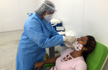 MPCE cobra medidas sanitárias de farmácias que fazem testes de Covid em Fortaleza