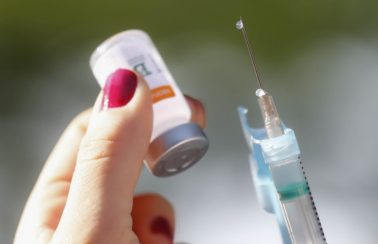 Cidades baianas identificam frascos de vacina contra Covid-19 com quantidade menor de doses