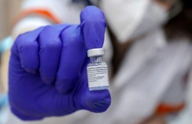 Pfizer adianta cronograma e enviará 15,5 milhões de doses até junho