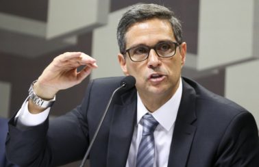 Recuperação da economia foi atenuada, diz presidente do Banco Central