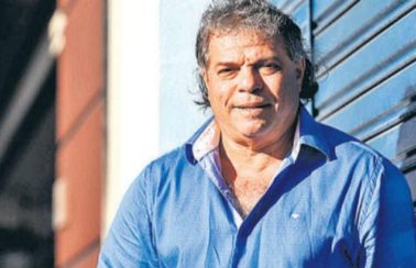Morre o cantor pernambucano Augusto César por complicações da Covid-19