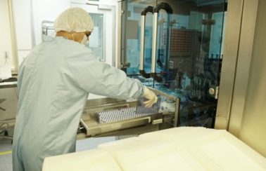 IFA que chegará no sábado garante vacinas até 2 de junho, diz Fiocruz