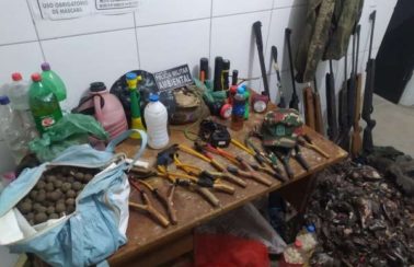 Polícia Militar prende 13 suspeitos com mais de 500 aves abatidas e 10 espingardas de pressão no Ceará