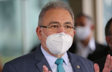 Em coletiva da OMS, ministro da Saúde diz ser ‘possível garantir’ que toda a população brasileira será vacinada até o fim de 2021