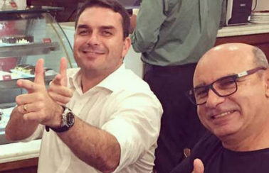 Após ser solto, Fabrício Queiroz pede à PM exame de saúde para adquirir arma de fogo