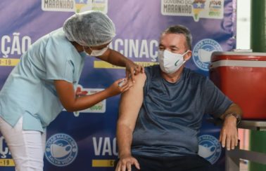 Maranhão é o estado brasileiro mais adiantado na aplicação de doses em trabalhadores da Educação